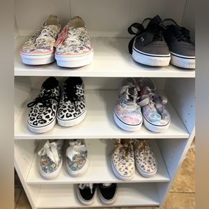 Lot of women's 8 vans shoes